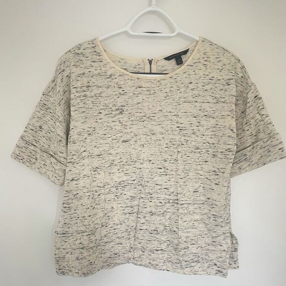 Banana republic T-shirt - Picture 1 of 3